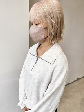 イル(ill) ホワイトブリーチ ハイトーン ベージュ