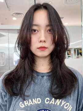 アルバム 池袋(ALBUM) ロング美髪韓国ヘアおくれ毛顔周りレイヤー_ba543601