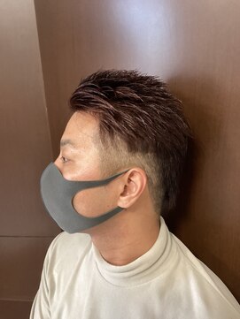 サロンドチャンピオン(SALON DE CHAMPION) カラーで魅せる立体ツーブロック