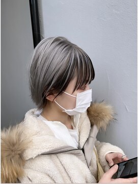 アンダーバーホワイト 広島 並木店(_WHITE) シルバーカラー×フェイスフレーミング×ショート【広島】