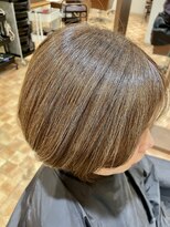 アイニ 河内小阪店(aini)&nbsp;白髪ぼかしカラー白髪ぼかしハイライト大人ショート30、40、50代