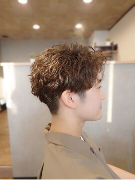 エルメ バイ アンフィー(Elme by anphi) 【elme 鶴田】ツイストスパイラルパーマ