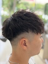 リップル トーレ LIPPUL tre&nbsp;縦落ちツイストスパイラル×フェードカット