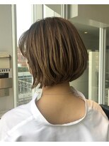 アージェガーデン(AGEE GARDEN) 丸みのあるショートボブ