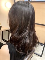 レヴェリー(Reverie)&nbsp;大人ガーリーチョコレートカラーロングヘア