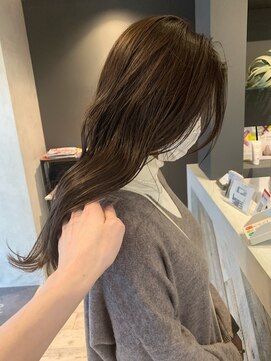 シーン(scene) くすみグレージュ