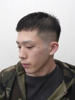 スター(STAR)&nbsp;メンズショート×スキンフェード｜好印象ヘア
