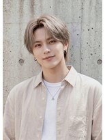 スズ(SUZU)&nbsp;透明感カラー×韓国風マッシュ