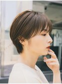 ショートボブ　ハンサムショート　小顔　ひし形　オリーブグレー