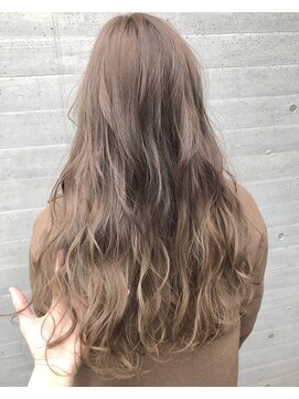 アライブ キチジョウジ(ALIVE Kichijoji) 【ALIVE吉祥寺】ミルクティーベージュグラデーションカラー