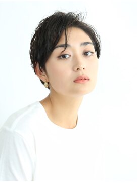 ムルチュラ(muruchura) 斜めバング小顔ショート　田原佐知子