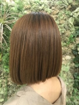 ヘアメイク アンティ シャンドラ縮毛矯正＋HUEグロス♪