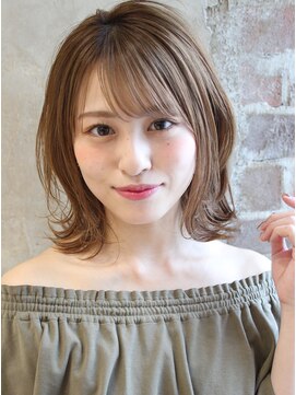 アフロート ルヴア(AFLOAT RUVUA) 【ミルクティーベージュカラーのふわっとくびれミディ】ルヴア