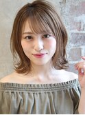 【ミルクティーベージュカラーのふわっとくびれミディ】ルヴア