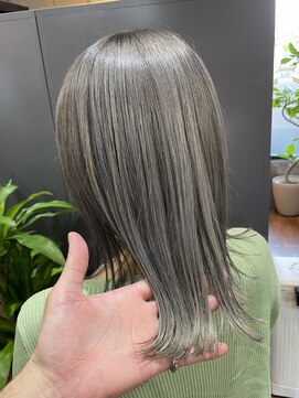 リィリ バイ ロダット 横浜(rili by LODAT) グレージュ【rili横浜】