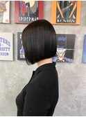 前下がりミニボブ