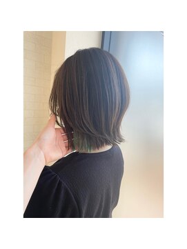 ガビーヘアルーブ(gabi hair LOOB) 耳掛けインナーカラー
