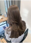 明るめミントベージュ×くびれヘア　《佐藤》