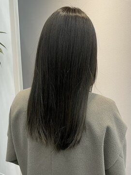 ウルカ 浦和美園(ulQua) 透明感抜群!ロング×オリーブカラー