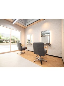 一人一人に寄り添った丁寧なカウンセリングと、髪のお悩みを解決してくれる技術力で理想を叶える。