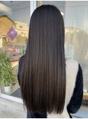 黒髪ストレートロング