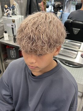 リプレイ 草津店(RIPLAY) スペインカール/韓国マッシュ/スパイキーショート/草津