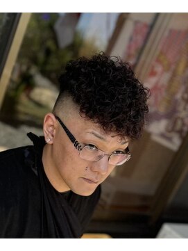 ピシャッとニ代目銀二郎 スペインパーマ