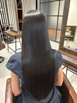 ソリス(Solis) スーパーロングでも"圧倒的"美髪