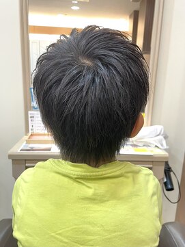 アルターリール(aL ter Rire) スパイキーショート/ブルーブラック/フェザーパーマ/中村郁未