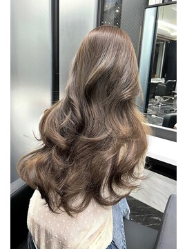 スライバイリアオオサカ(Sly By Ria OSAKA) アッシュブラウン【大阪】【梅田】