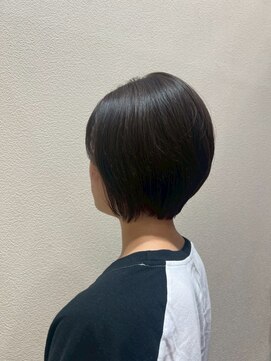 アクセ 艶髪丸み奥行きショートボブ大人可愛い立体感ナチュラルヘア