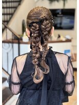 ブリッツレボルト(BLITZ R EVOLUT) お呼ばれヘアセットツインアレンジ◇【柏/柏駅】