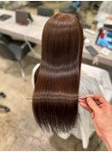 髪の艶が蘇る髪質改善矯正