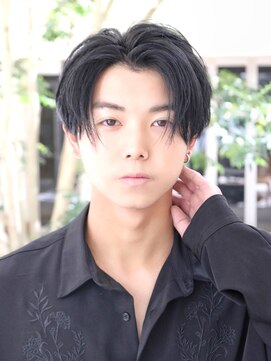 前下がりセンターパート