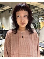 ビビト(bibito)&nbsp;bibito ウルフパーマ オン眉 赤髪