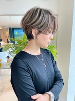 ハルキミナト メゾン(HM MAISON)&nbsp;30代40代50代耳かけショート前髪なしハンサムショートカット