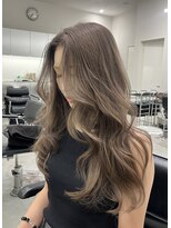 ケリー 水戸店(KELLY)&nbsp;ブリーチ　×  スモーキーグレージュ