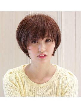 レウナ 外苑前(Reuna) 大人女性・シルエットが綺麗なボブ【表参道】