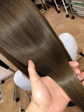 アコンプリッシュ 代官山 恵比寿(accomplish) ミルキーアクアミネコラ