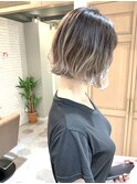 【Quartett】大人可愛いホワイトベージュバレイヤージュカラー
