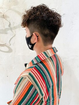 レイール 吉祥寺(Reir) 【Reir吉祥寺】*カールモヒカン+ツーブロック*