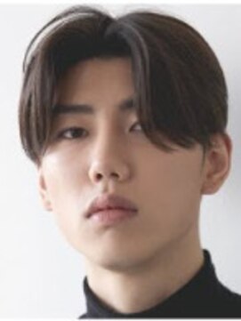 グレカ(GRECA) センターパートでクールでさわかやかに