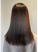 美髪ロングヘアになれるハイクオリティ縮毛矯正