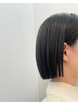 ナインバイトゥルース(9 NINE by truth) アゴライン切りっぱなしボブ