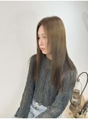 オリーブベージュ