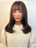 透明感カラー　顔周りレイヤー　小顔カット　内巻き　ミディアム