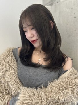 アイシー 表参道(ICY) 冬トレンド/ミディアムレイヤー&ブリーチなしオリーブグレージュ