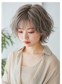 フェザーショート/無造作パーマ/くすみベージュ
