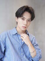 ニコ トウキョウ ロジック(nico TOKYO Logic)&nbsp;毛流れセンターパートニュアンスパーマカルマヘアメンズパーマ