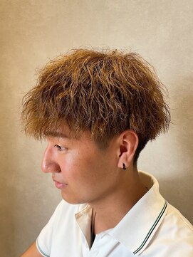 ルーナルーチェ(Luna Luce) ツイストスパイラルパーマ